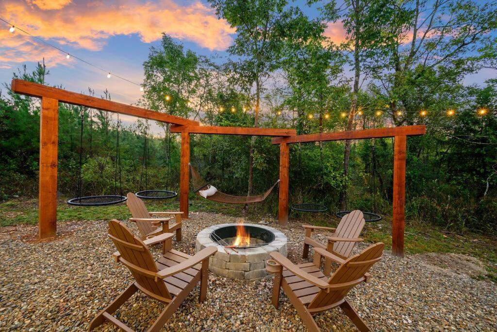 Villa Under The Stars - Secluded, Hot Tub, Firepit, Games Broken Bow Esterno foto