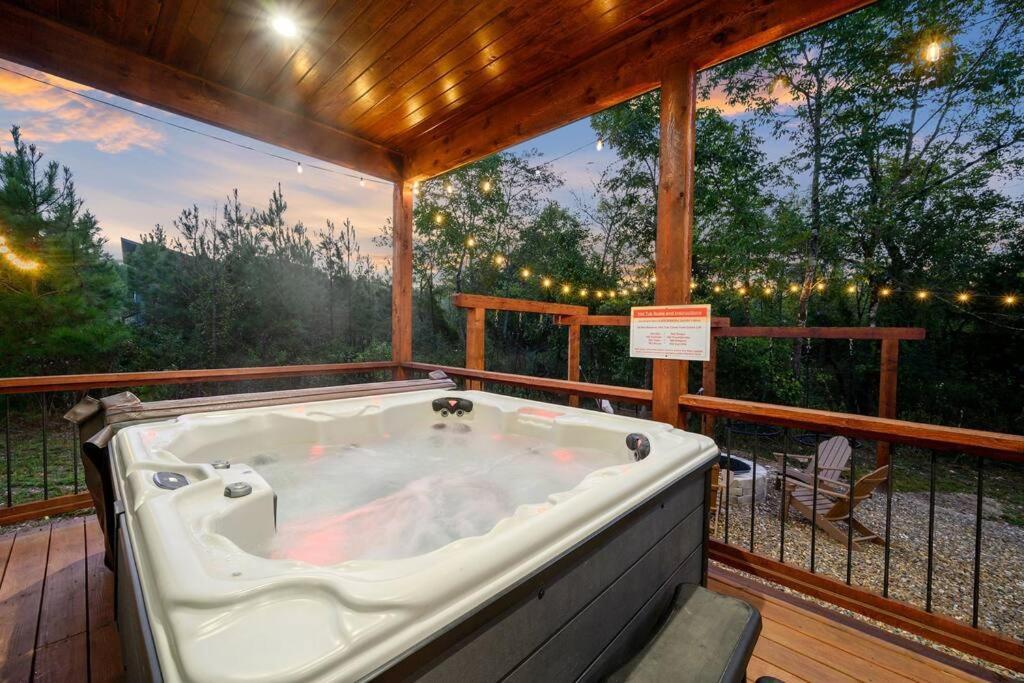 Villa Under The Stars - Secluded, Hot Tub, Firepit, Games Broken Bow Esterno foto