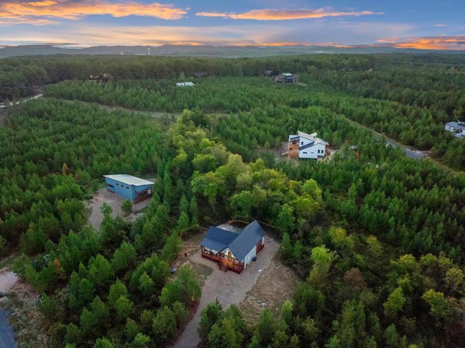 Villa Under The Stars - Secluded, Hot Tub, Firepit, Games Broken Bow Esterno foto